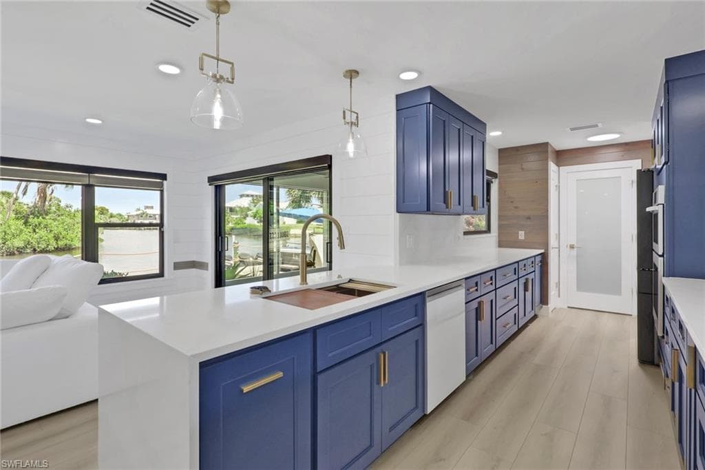 16340 Buccaneer ST-4
