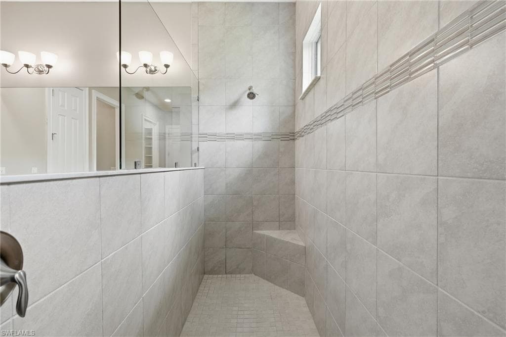 10240 Avonleigh DR-29