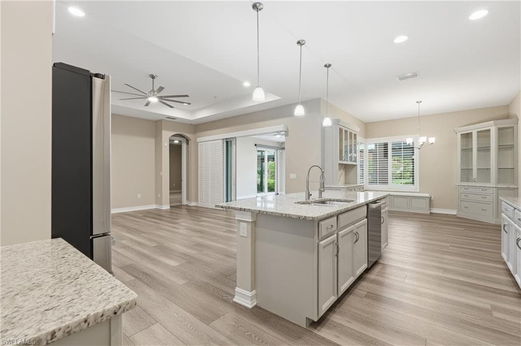 10240 Avonleigh DR-17