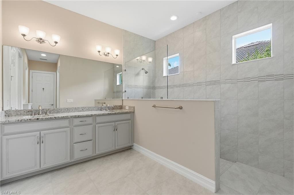 10240 Avonleigh DR-28