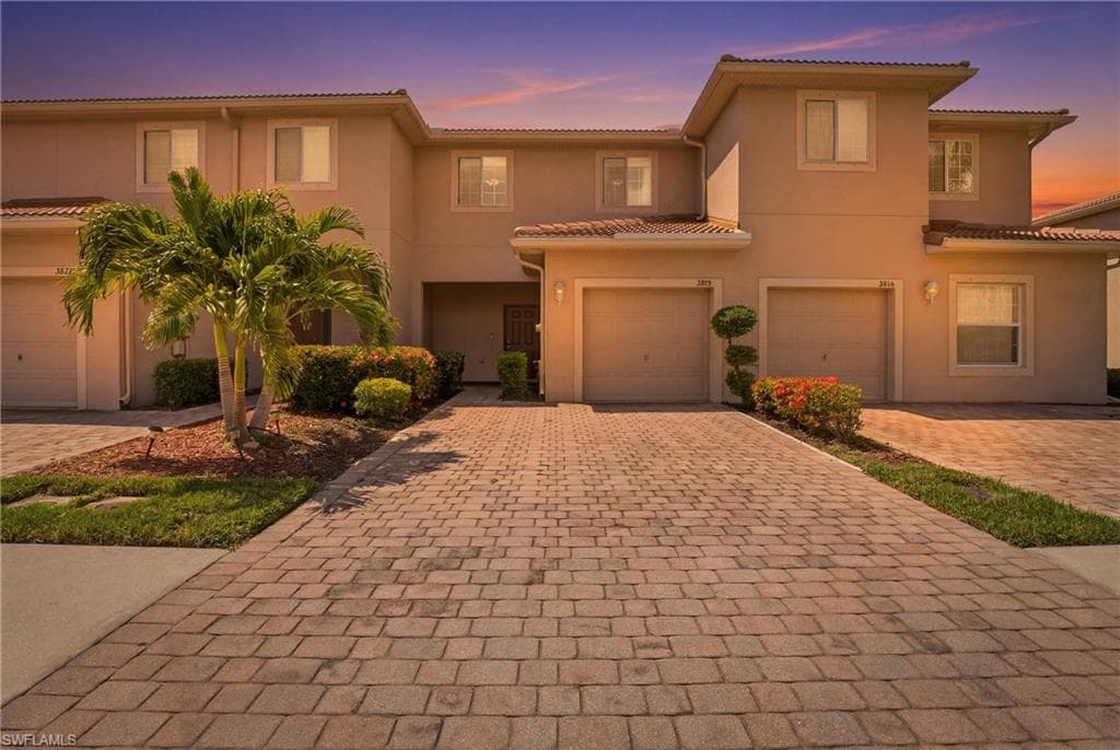 3818 Clearbrook LN-1