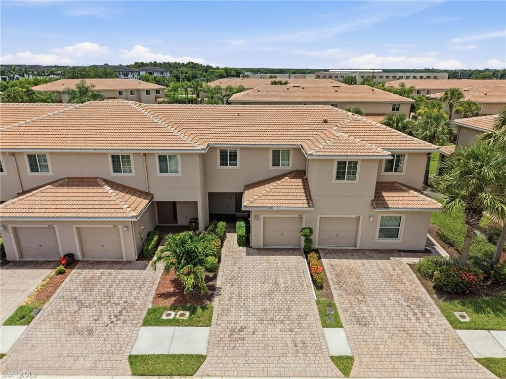 3818 Clearbrook LN-33