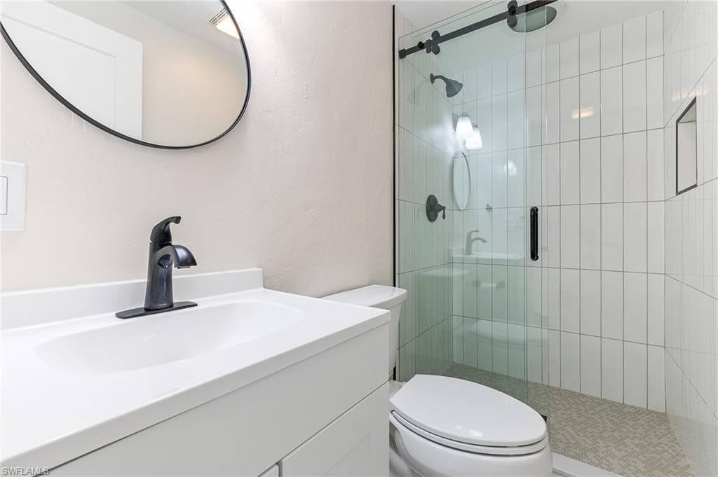 1342 Alhambra DR-10