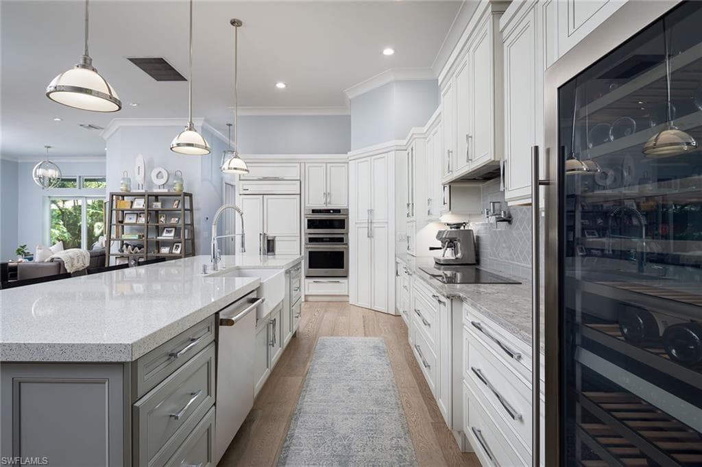 2036 Laguna WAY-5