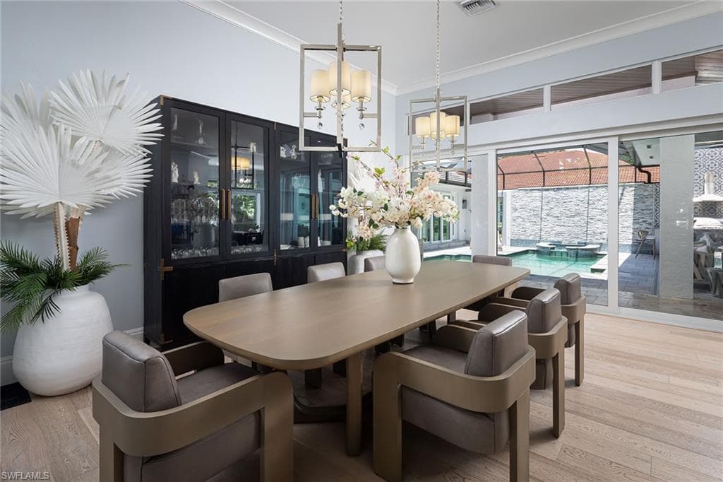 2036 Laguna WAY-7