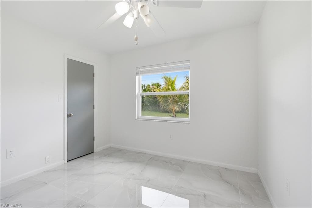 5160 31st AVE SW-26