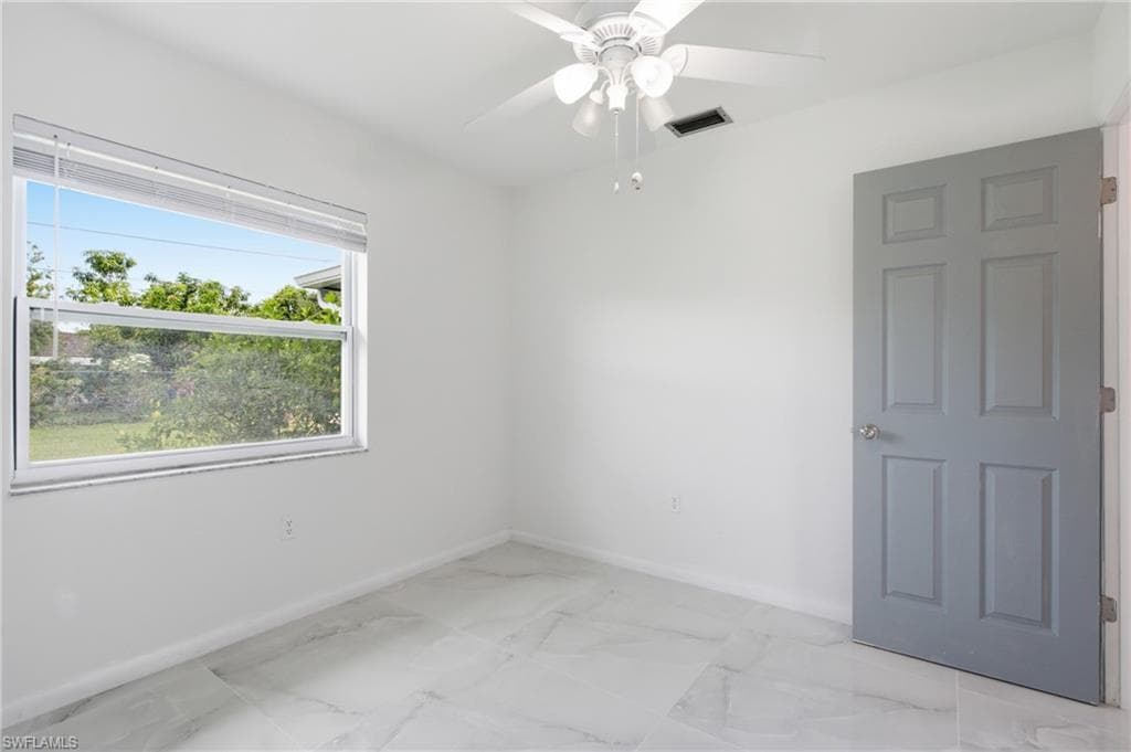5160 31st AVE SW-29