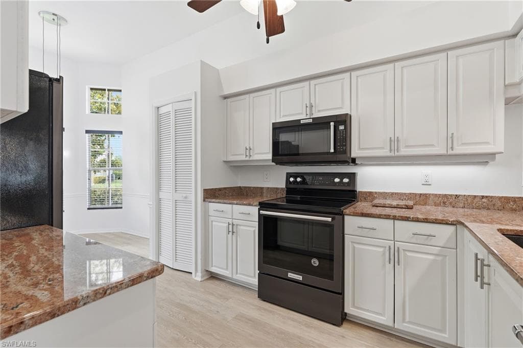 8185 Breton CIR-13