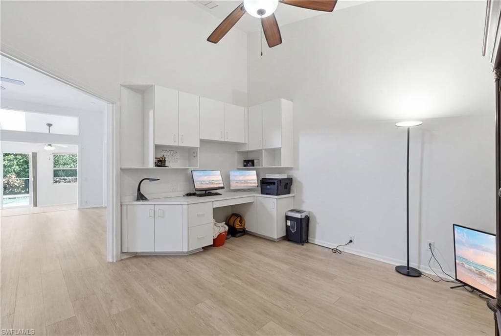 8185 Breton CIR-18