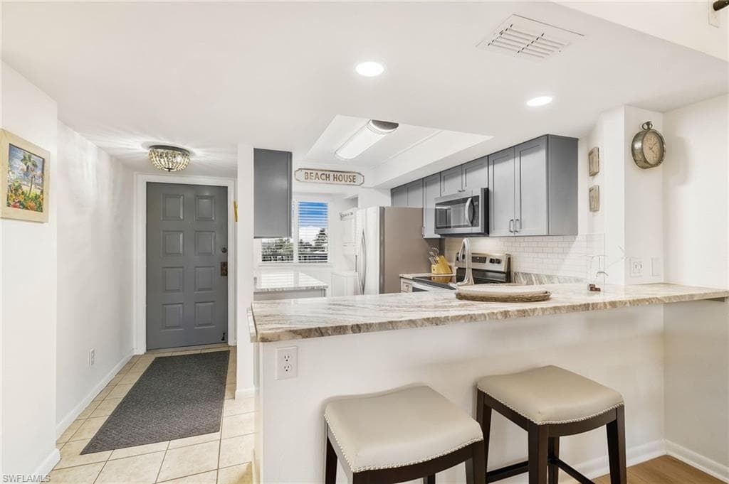 6645 Estero BLVD 305-3