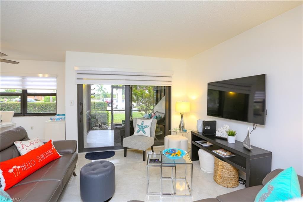 1522 Mainsail DR 2-22