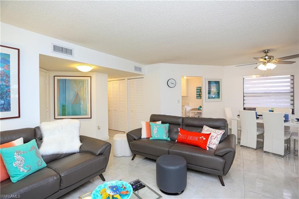 1522 Mainsail DR 2-25