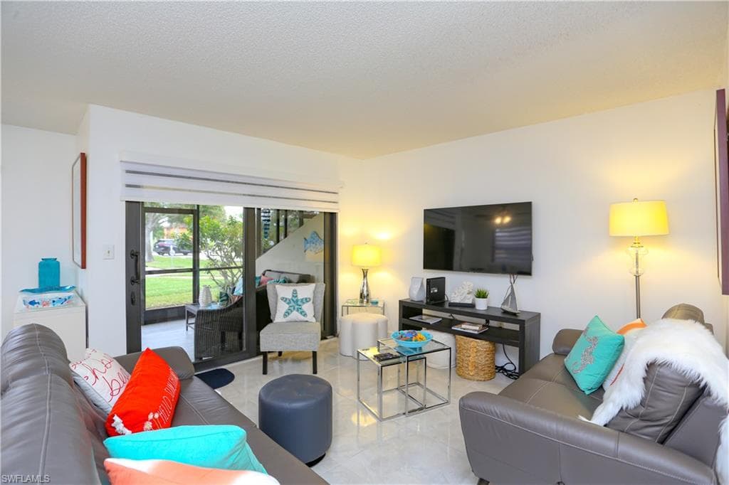 1522 Mainsail DR 2-21