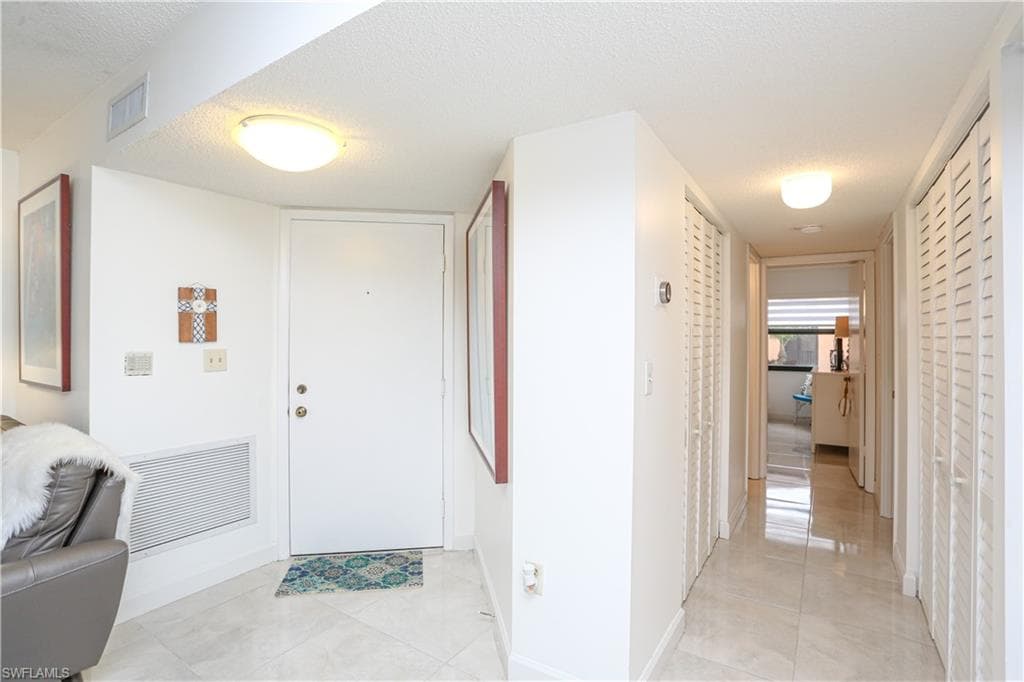 1522 Mainsail DR 2-19