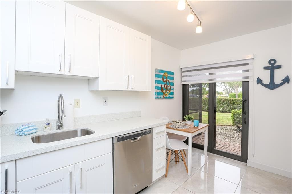 1522 Mainsail DR 2-37