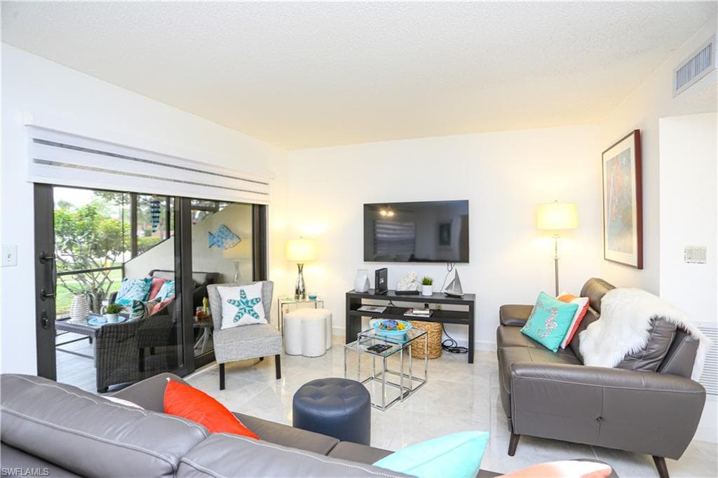 1522 Mainsail DR 2-32