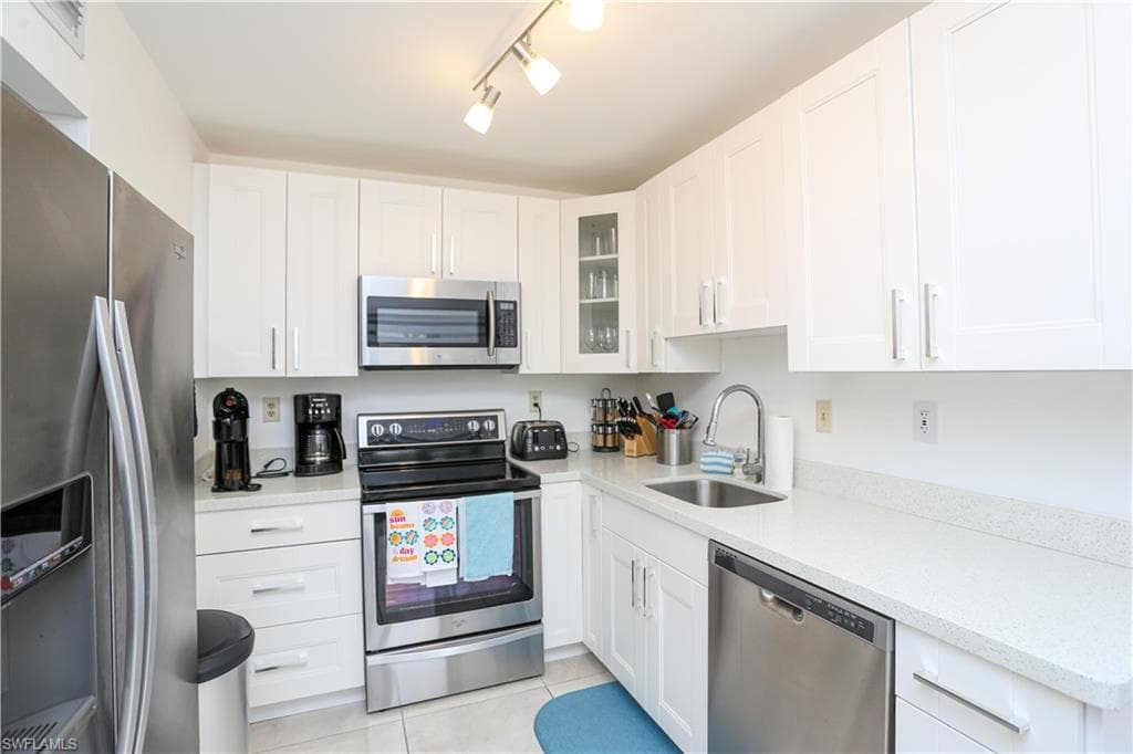 1522 Mainsail DR 2-36