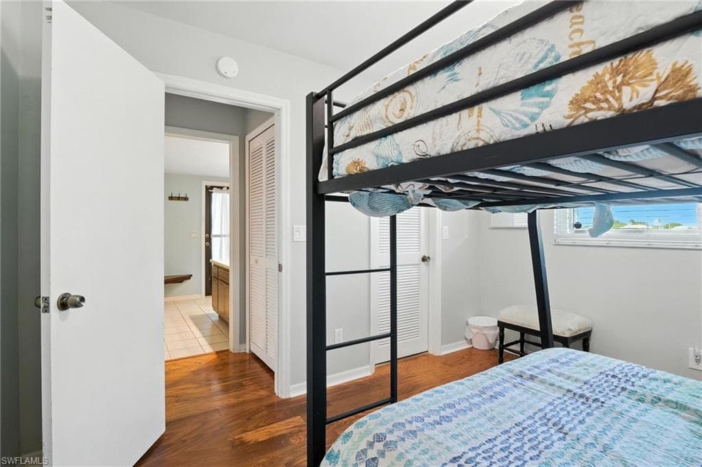 28 SE 12th AVE-27