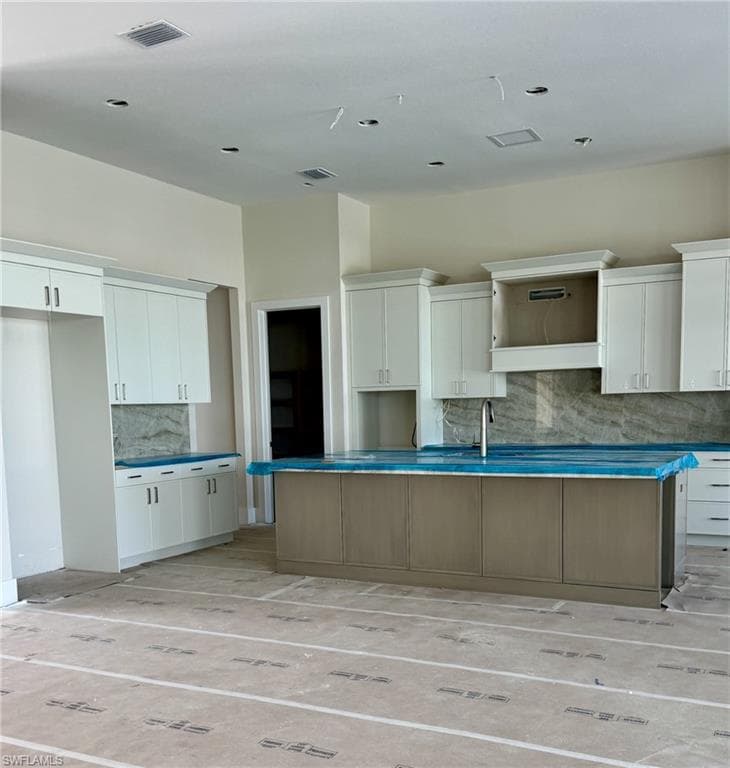 25546 Crystal Shore DR-3