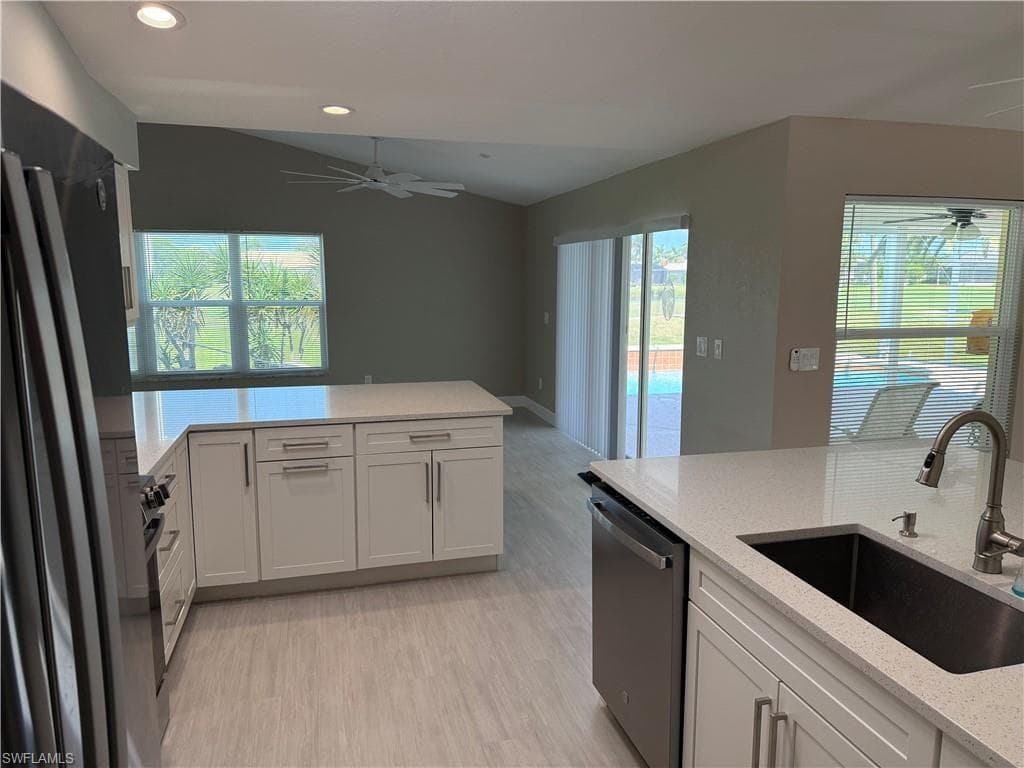 11574 Royal Tee CIR W-5