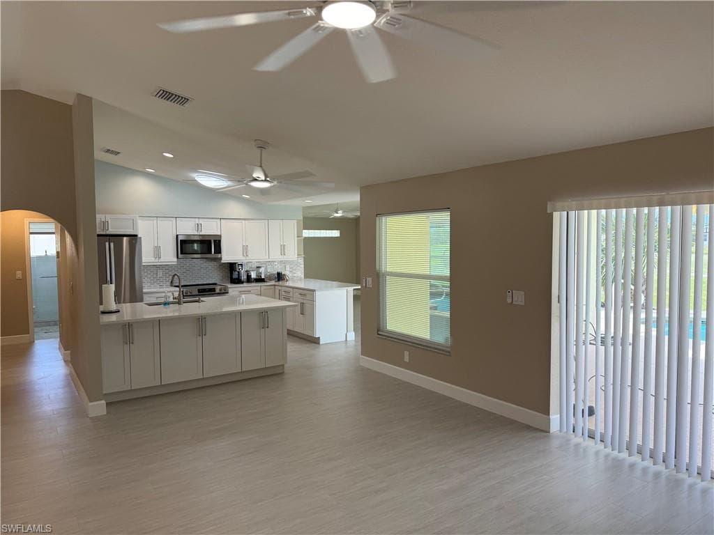 11574 Royal Tee CIR W-4