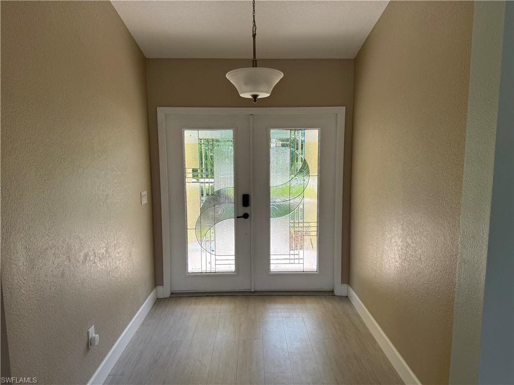 11574 Royal Tee CIR W-8