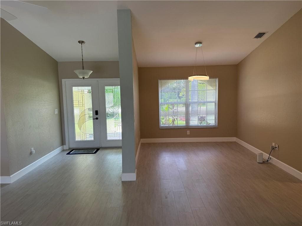 11574 Royal Tee CIR W-9