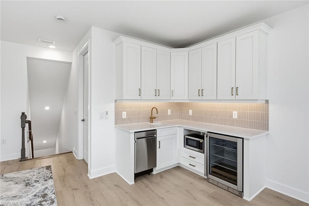 15382 Turin DR-15