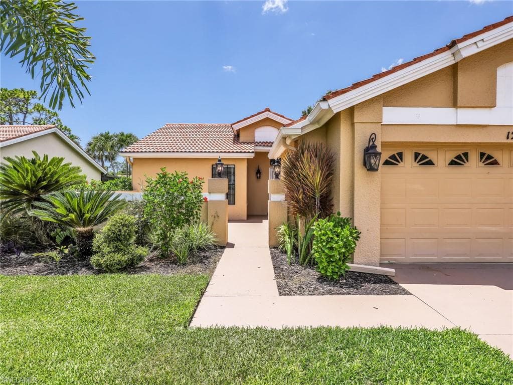 12673 Glen Hollow DR-4