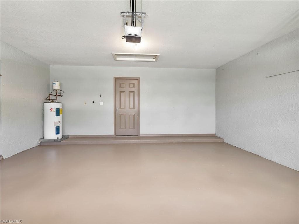12673 Glen Hollow DR-32