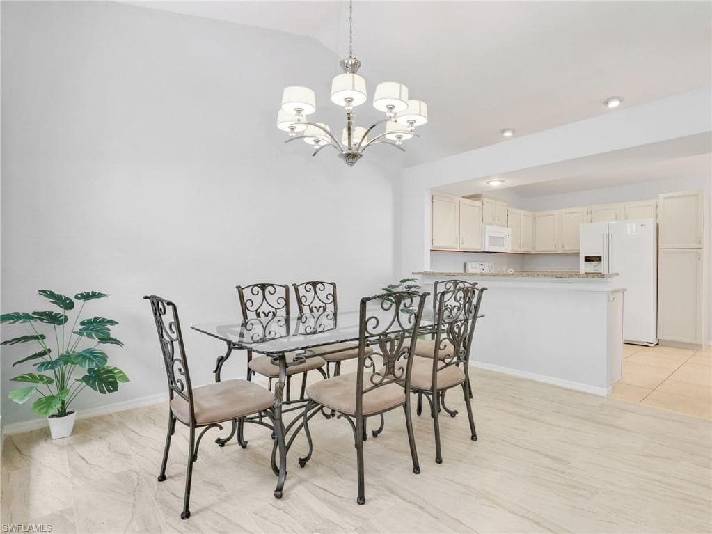 12673 Glen Hollow DR-14