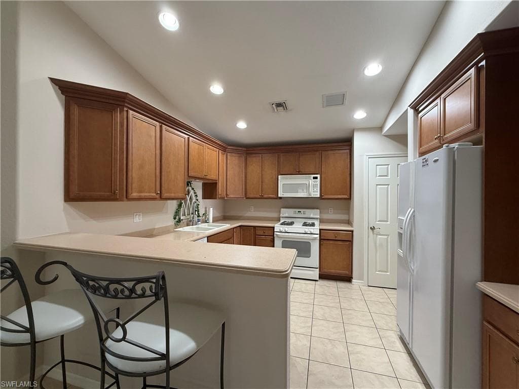 19681 Villa Rosa LOOP-5