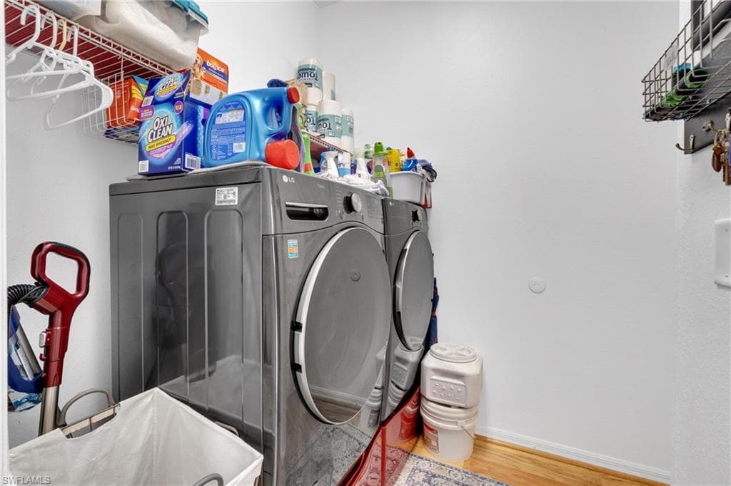 9044 Springview LOOP-27