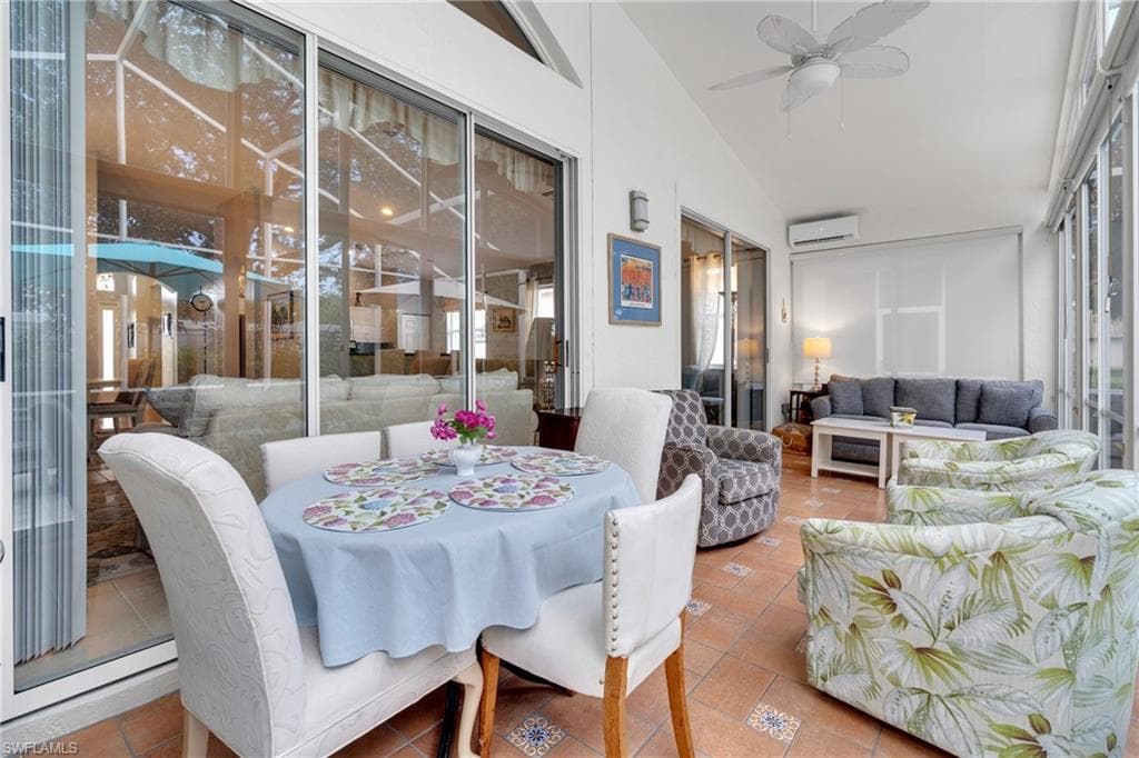 9044 Springview LOOP-19