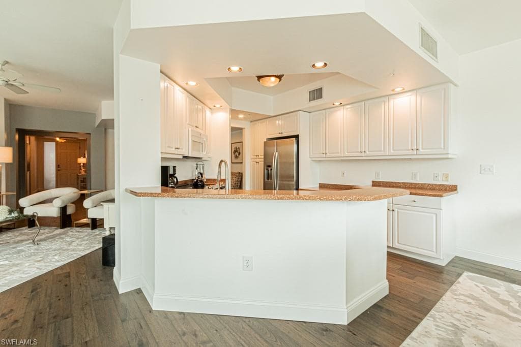 300 Dunes BLVD 105-16