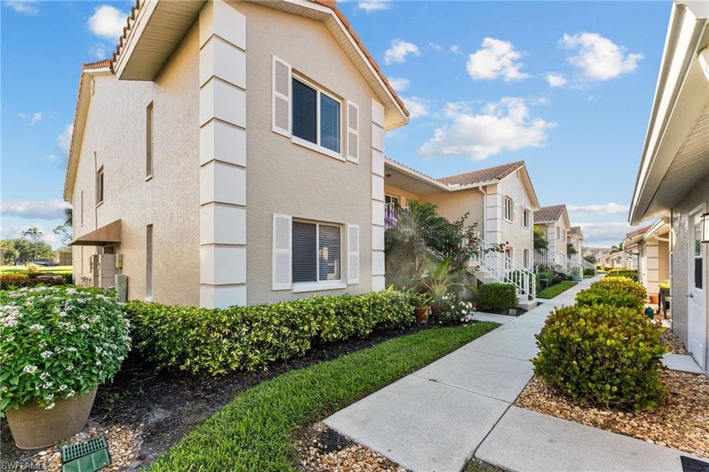 5928 Cranbrook WAY D202-5