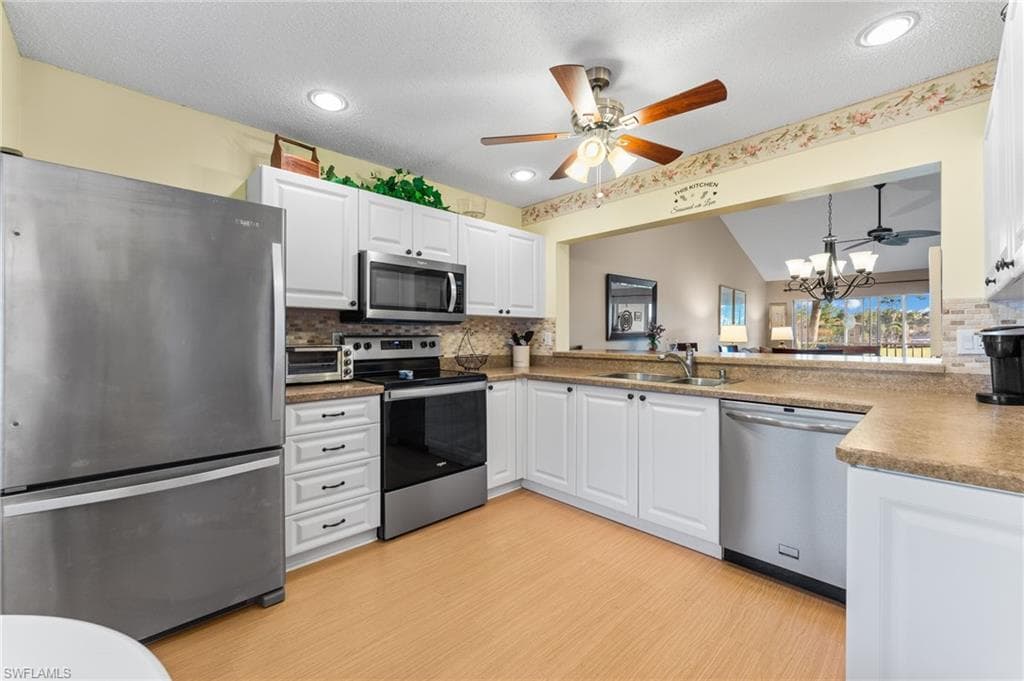 5928 Cranbrook WAY D202-9