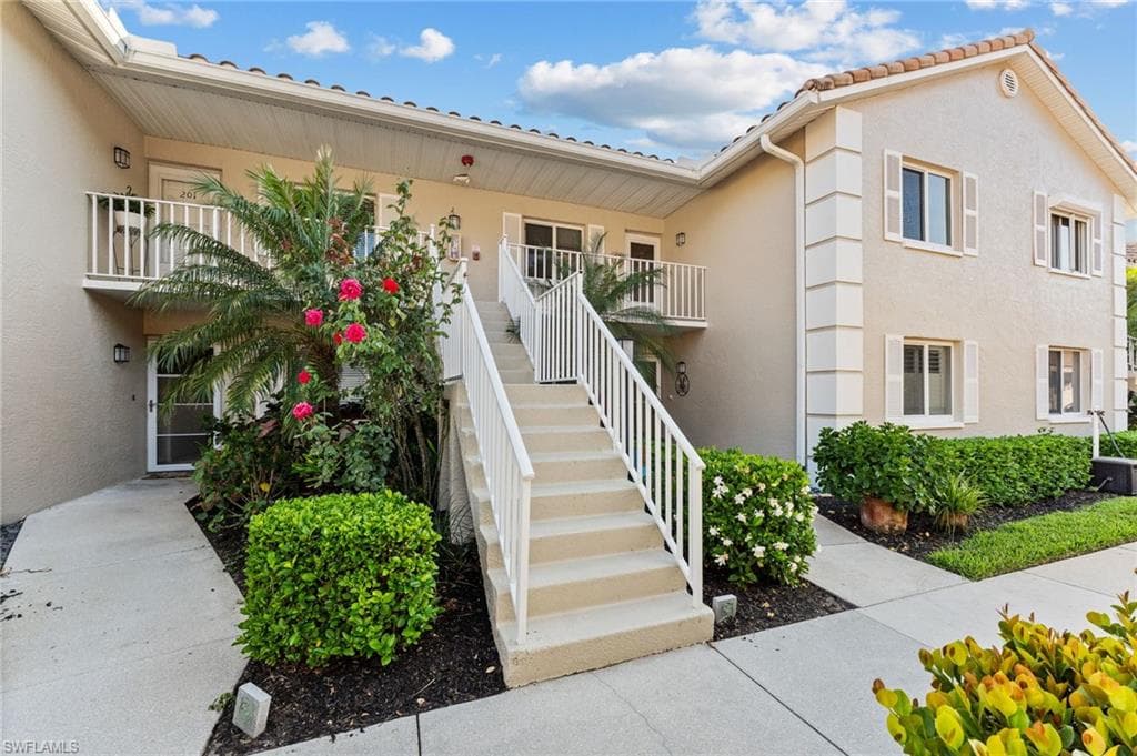 5928 Cranbrook WAY D202-3