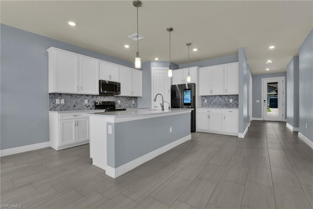 3943 Black Eagle LN-14