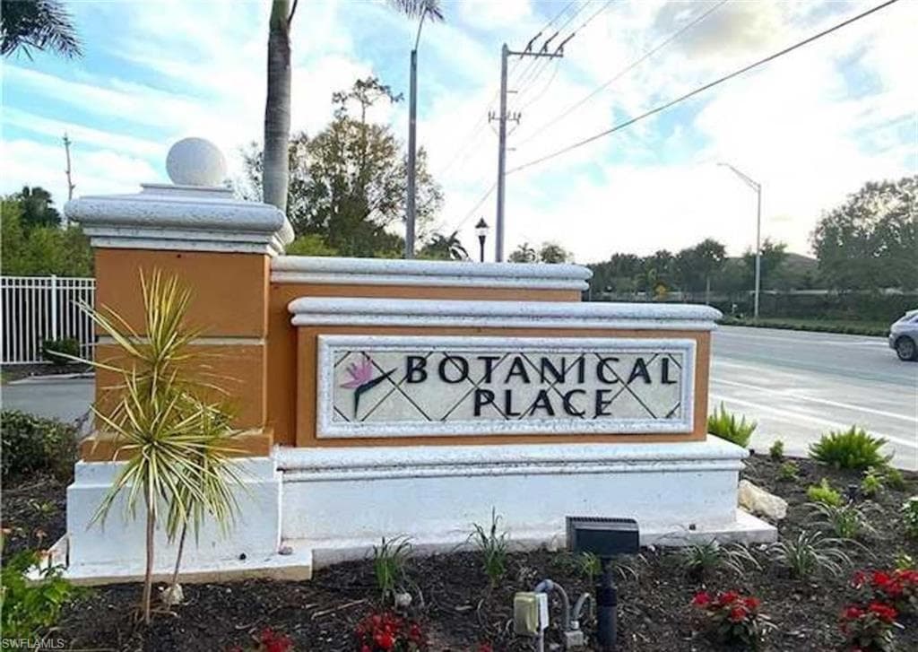 4450 Botanical Place CIR 301-27