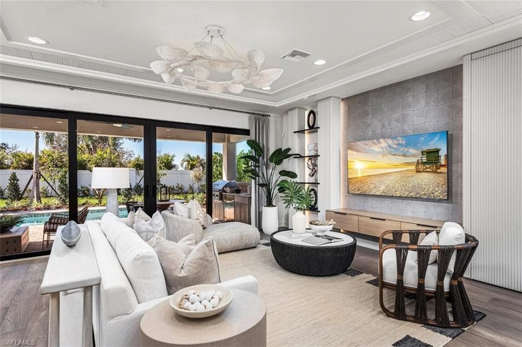 3783 Gilmores PL-4