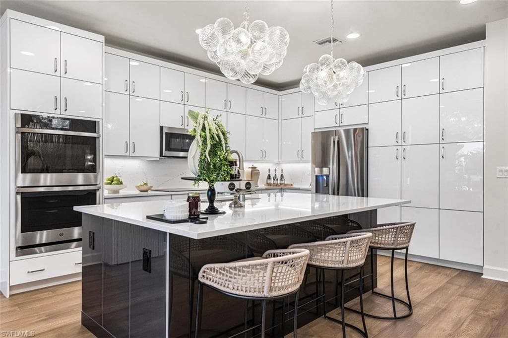3783 Gilmores PL-5