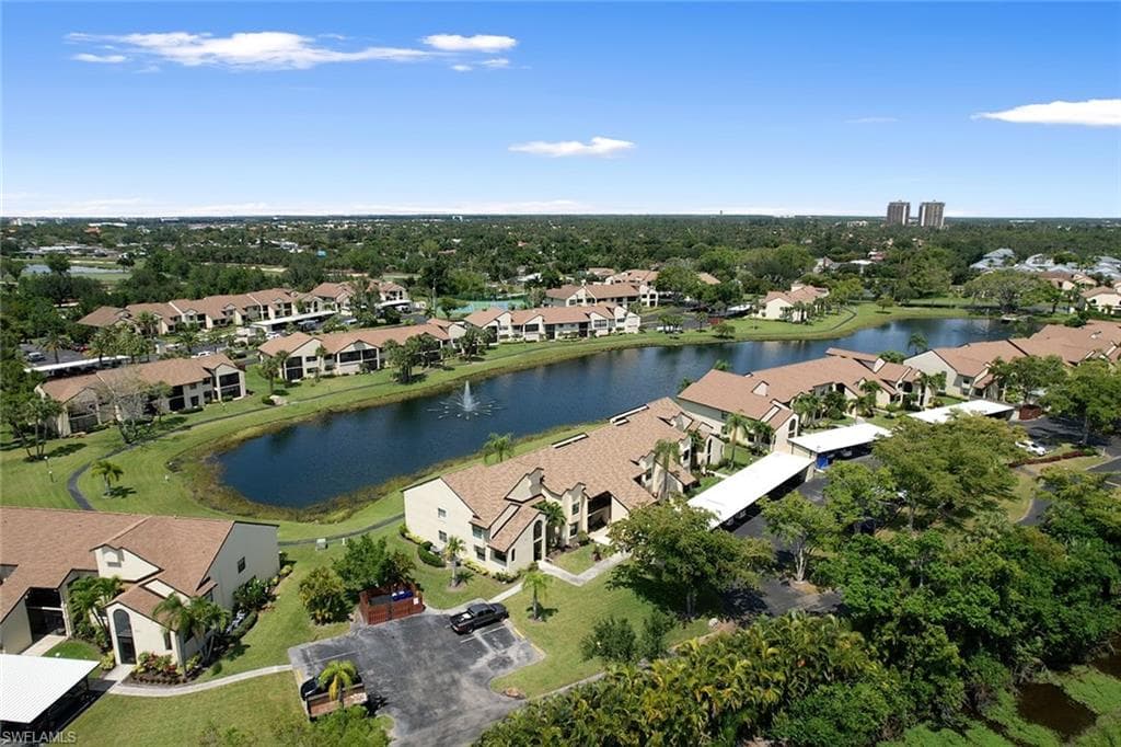 8565 Charter Club CIR 6-22