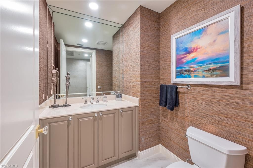24031 Via Castella DR 1403-13