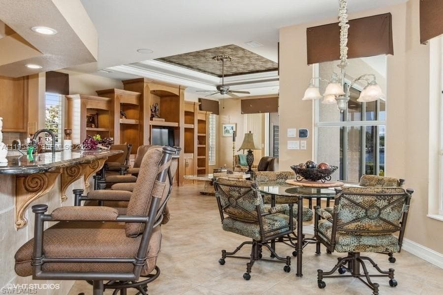 1524 Columbian DR-10