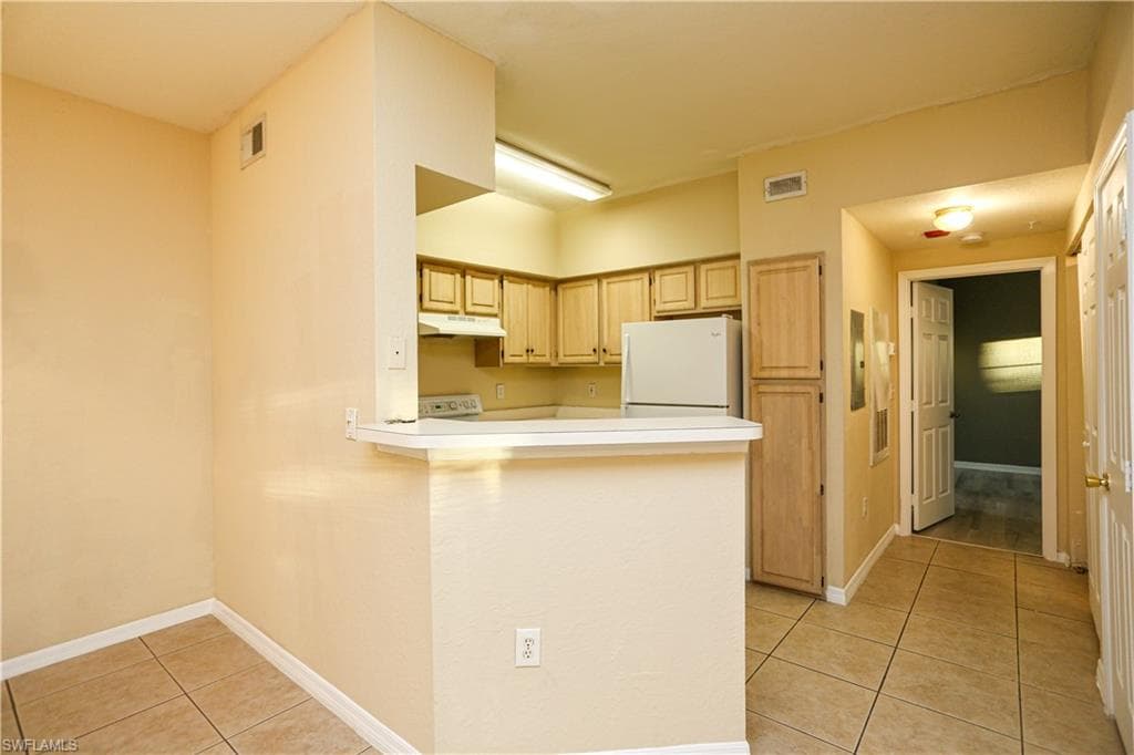 23640 Walden Center DR 207-11