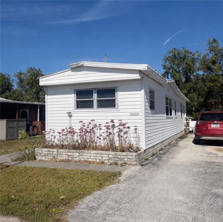 11090 Ballweg LN-1