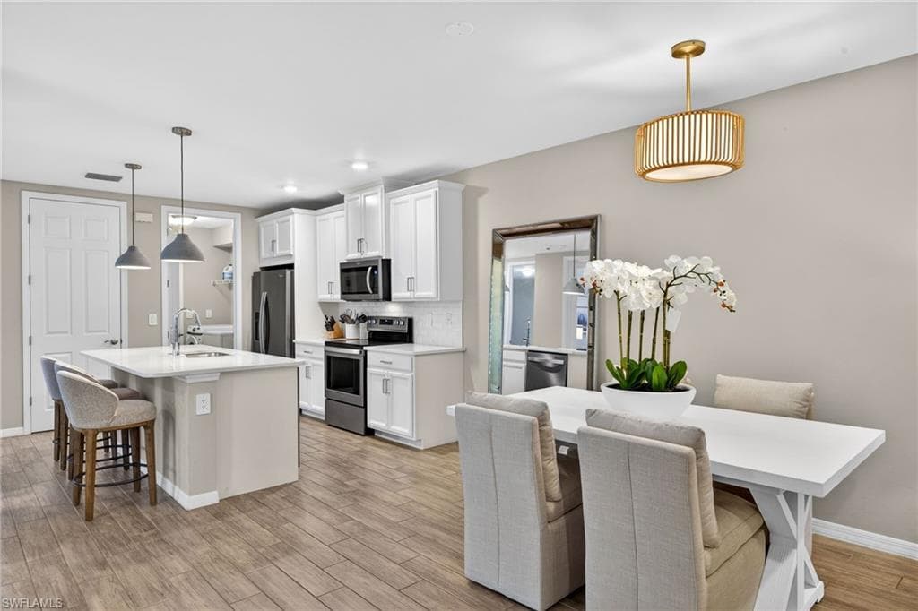 14567 Edgewater CIR-12
