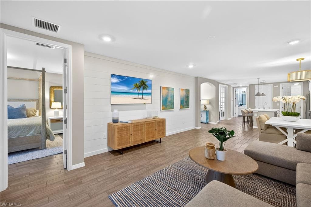 14567 Edgewater CIR-2