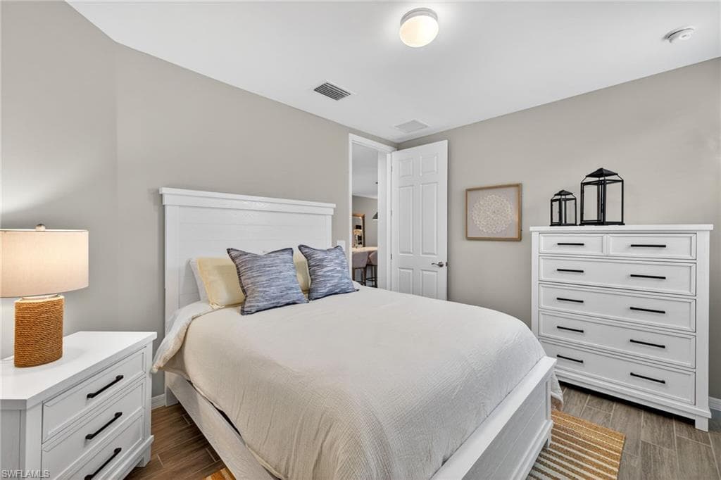 14567 Edgewater CIR-23